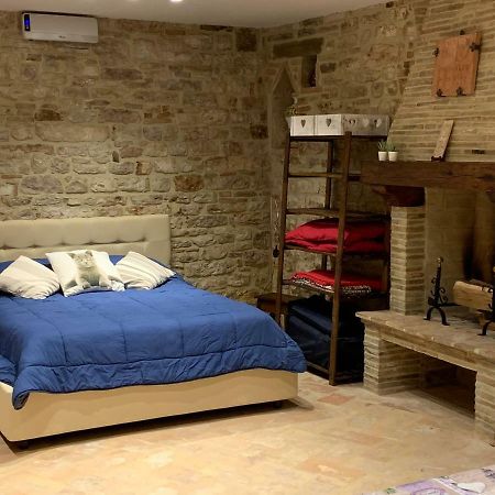 Appartement Mamihouse à Gubbio Extérieur photo