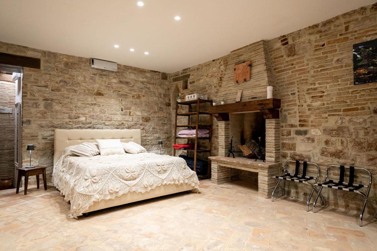 Appartement Mamihouse à Gubbio Extérieur photo