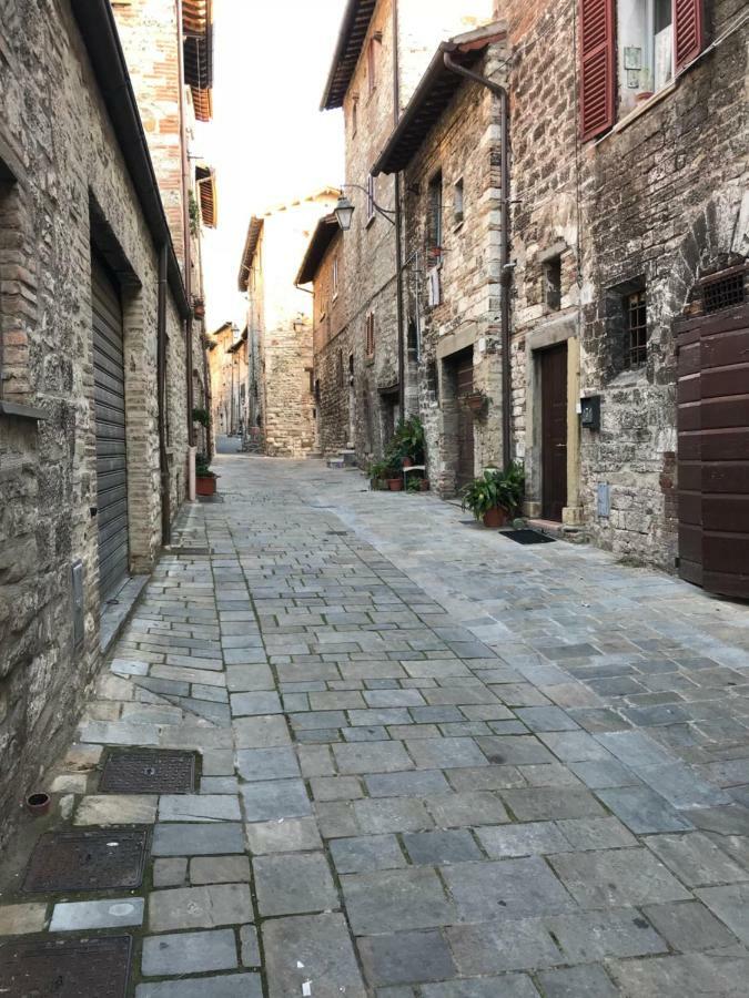 Appartement Mamihouse à Gubbio Extérieur photo