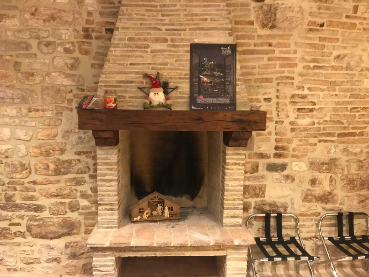 Appartement Mamihouse à Gubbio Extérieur photo
