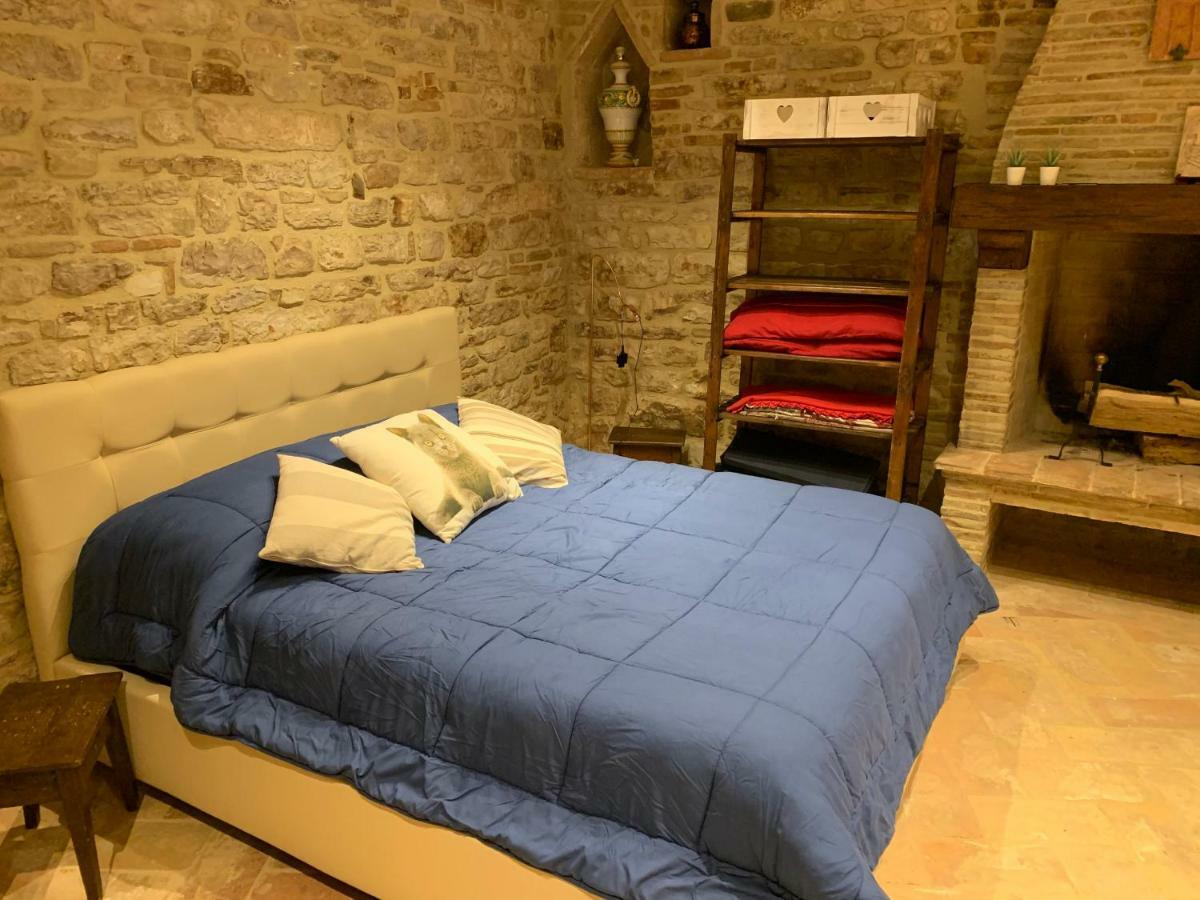 Appartement Mamihouse à Gubbio Extérieur photo