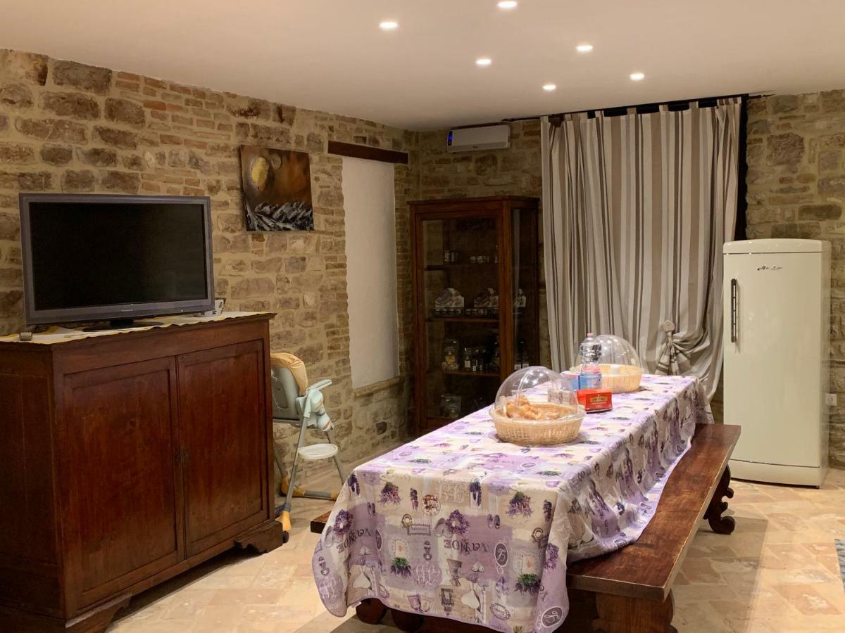 Appartement Mamihouse à Gubbio Extérieur photo